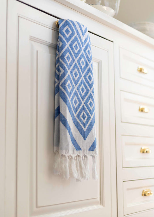 Crafting Cottage Comfort: Why Pomp & Sass Turkish Towels Belong in Your Cottage Core Collection