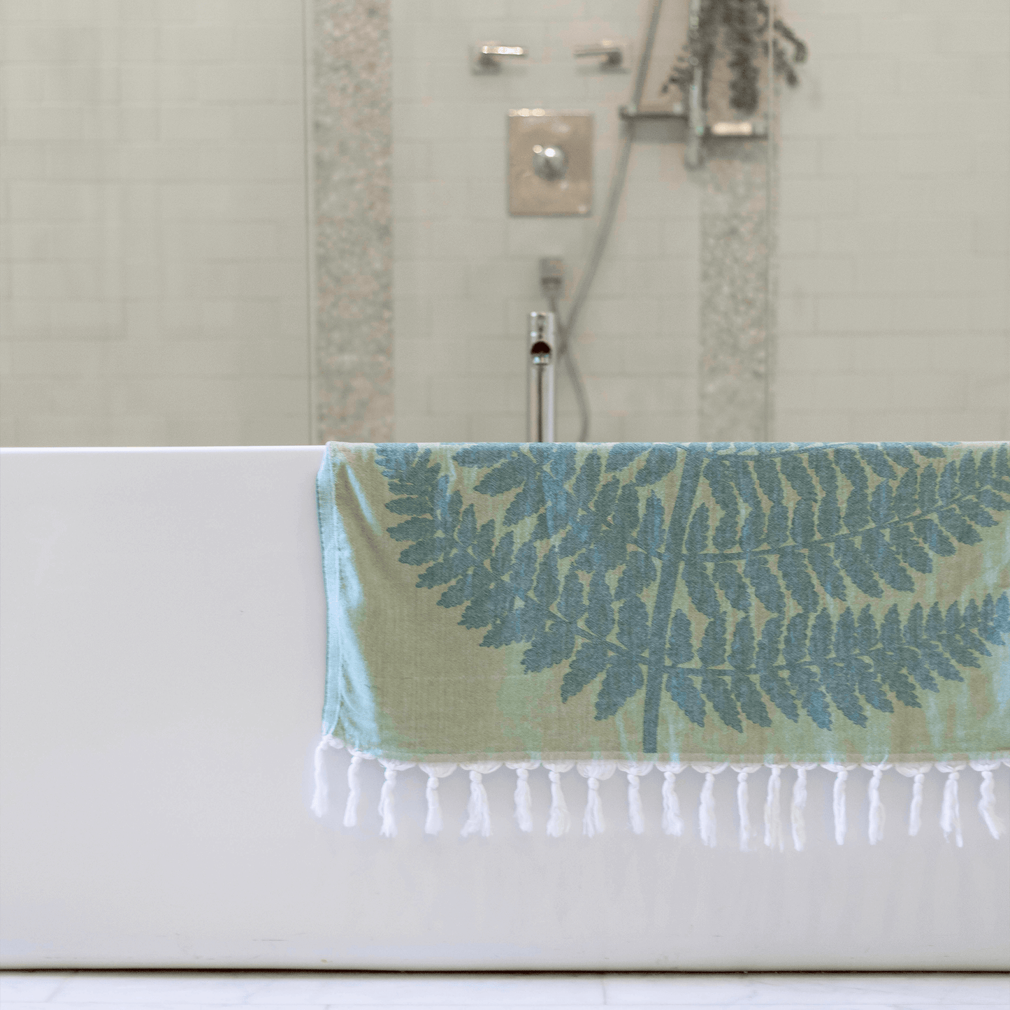 Turkish towels Canada in pure cotton for sustainability. Green fern design.