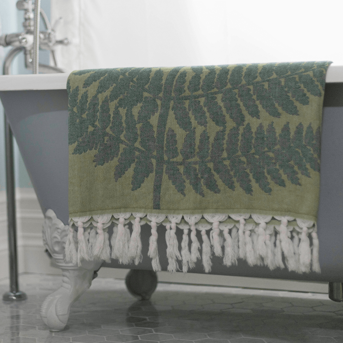 Turkish towels Canada set in Fern green. Pure Turkish cotton for sustainability. Machine was and dry. Gift set.