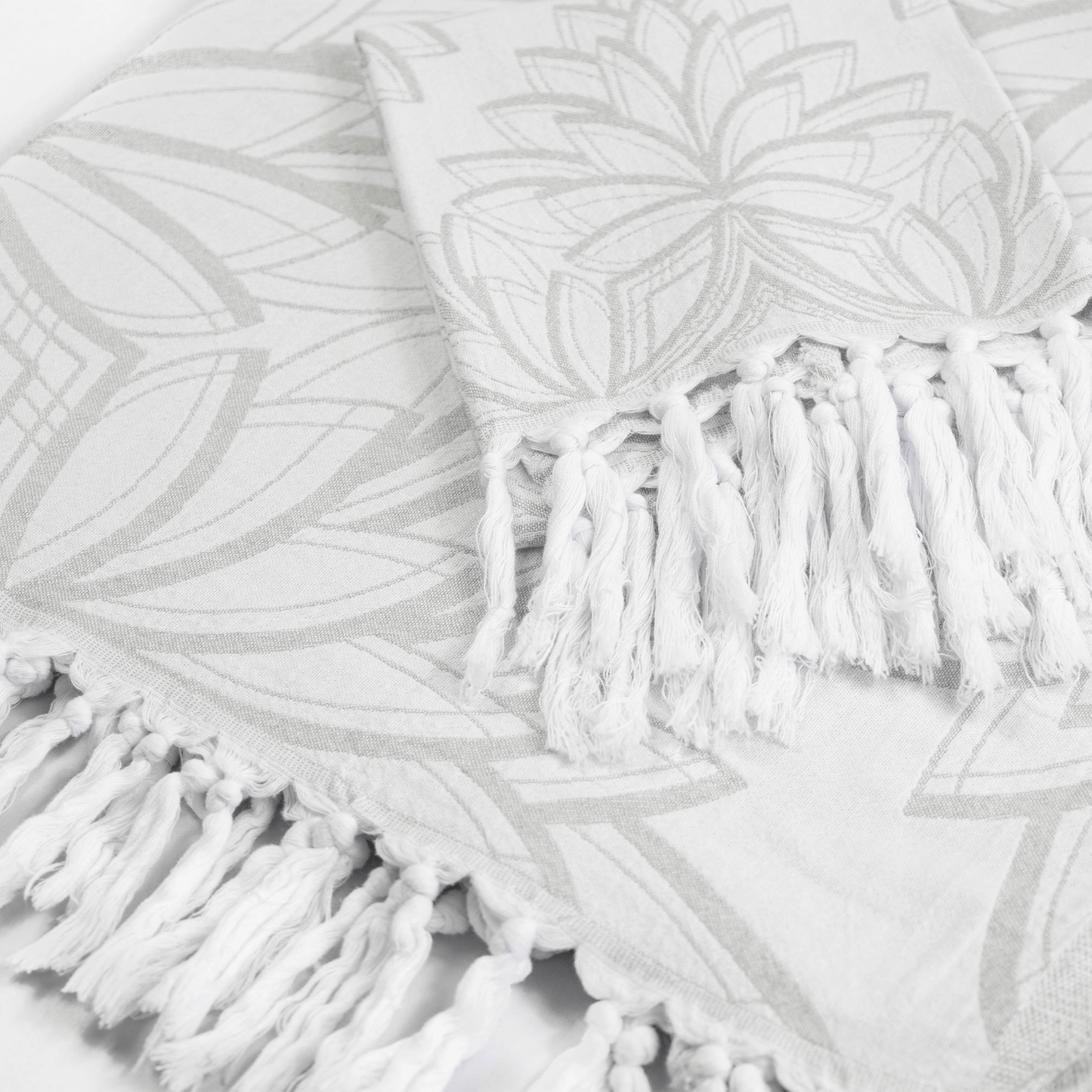 Turkish towels Canada set in grey and white floral. Pure Turkish cotton for sustainability. Machine was and dry. A gift set.