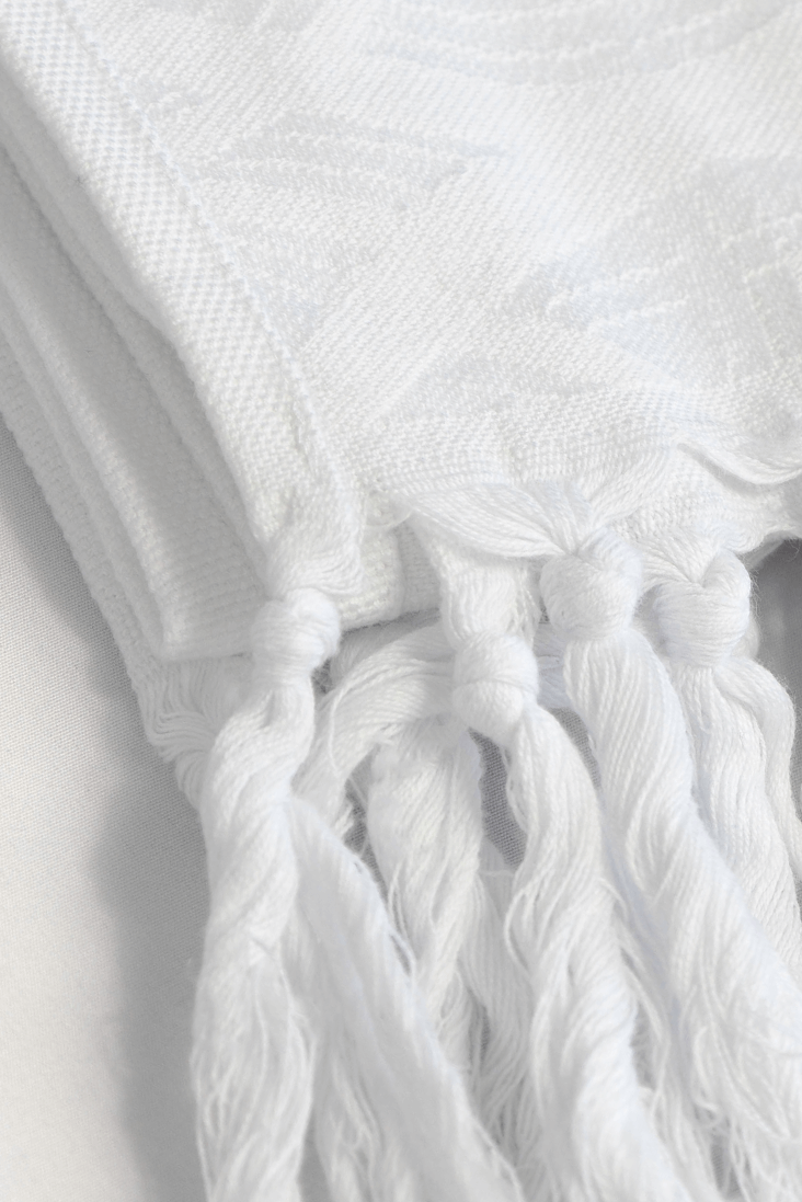 White Turkish hand towel made with pure Turkish cotton